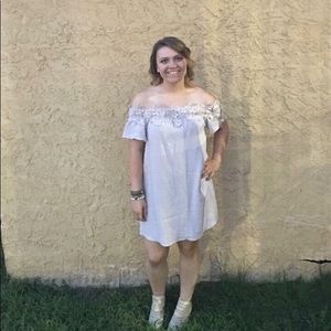 Lace off the should dress